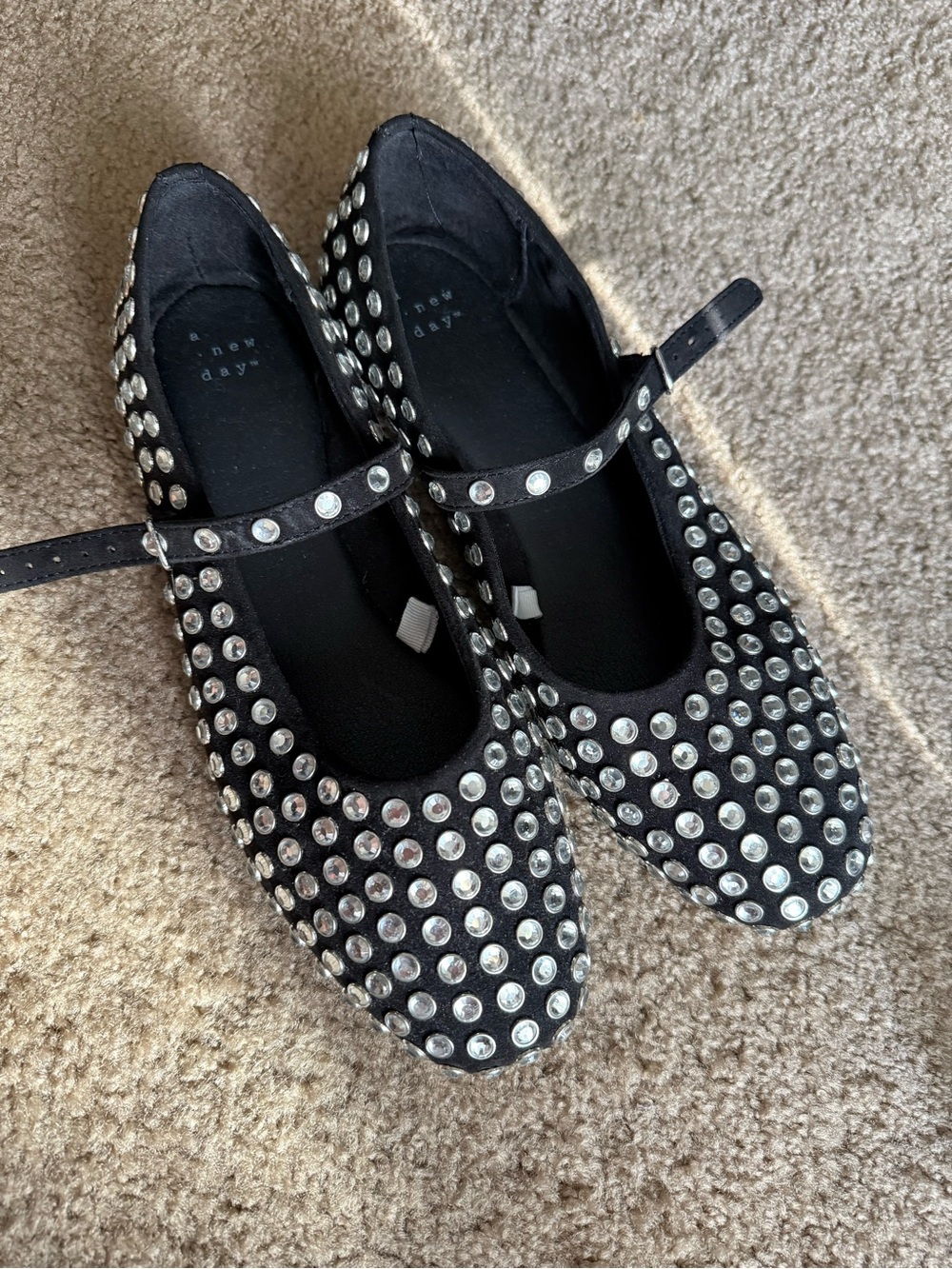 Adorable Flats 🖤